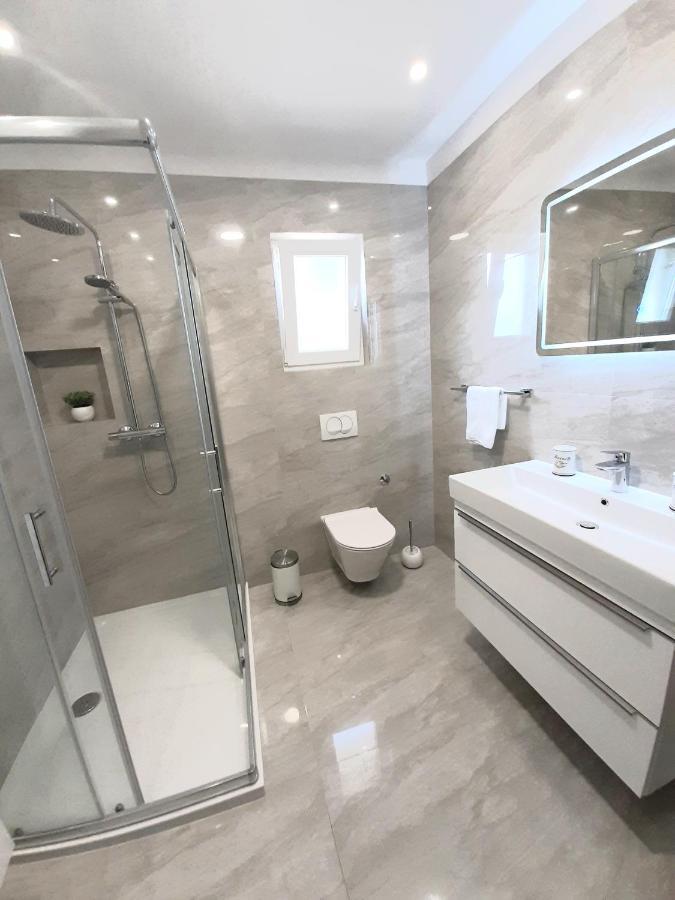 Apartments"Nika" With Private Pool Galovac  Exterior foto